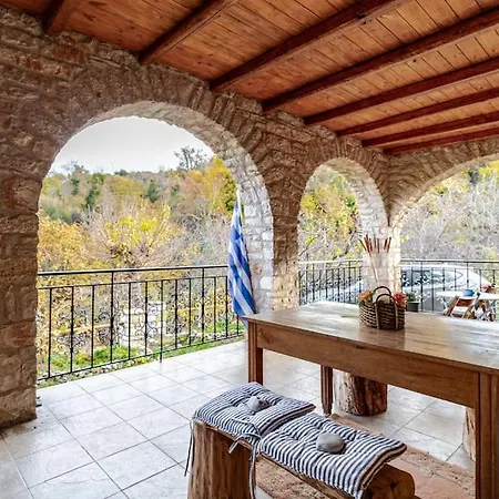 Stone Mountainhouse Near Kalavryta, North Peloponnese, Greece Дом отдыха *