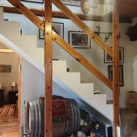 Stone Mountainhouse Near Kalavryta, North Peloponnese, Greece Дом отдыха Dhoumena