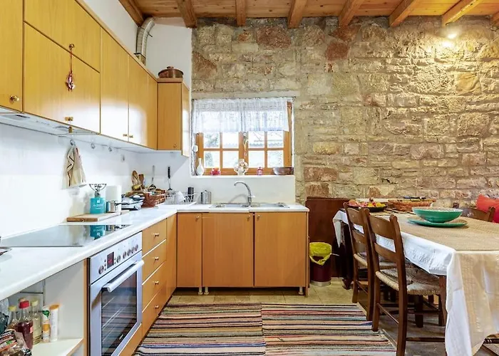 Stone Mountainhouse Near Kalavryta, North Peloponnese, Greece Nyaraló Dhoumena