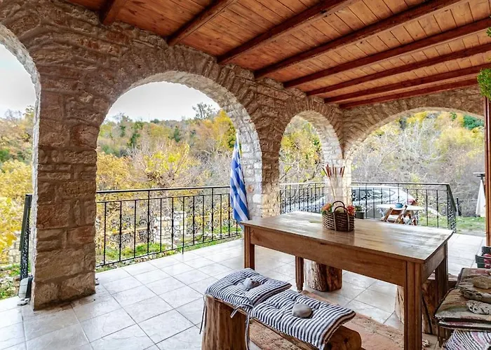 Stone Mountainhouse Near Kalavryta, North Peloponnese, Greece Nyaraló *