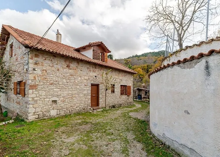 Stone Mountainhouse Near Kalavryta, North Peloponnese, Greece Nyaraló Dhoumena