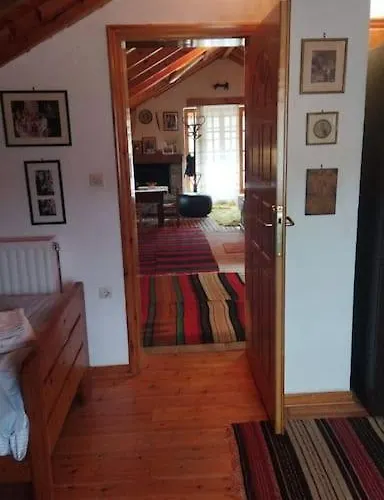 Stone Mountainhouse Near Kalavryta, North Peloponnese, Greece Nyaraló